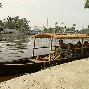 https://aham-yoga-nest.hotels-alappuzha.com